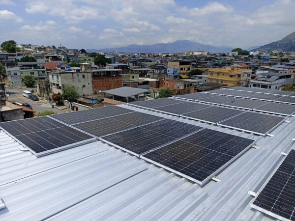 Inversor tradicional – Potência: 25 kWp