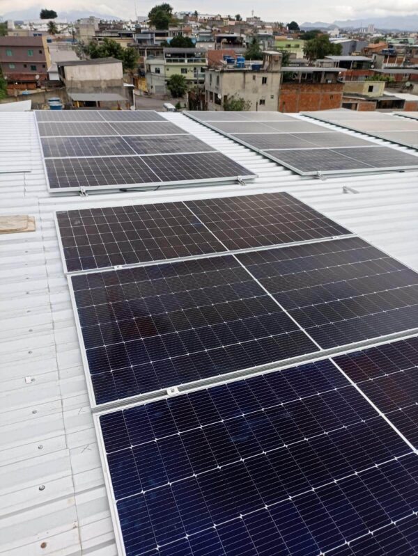 Inversor tradicional – Potência: 25 kWp