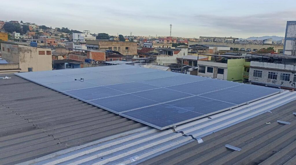 Inversor Tradicional – Potência: 15 kWp